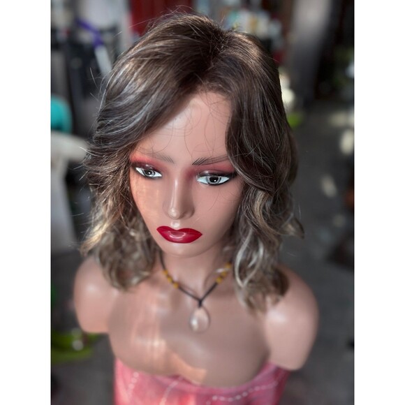 Esthetica wig “Finn” in color Iced Mocha New main image 6